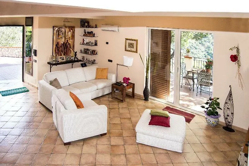 casa vacanze gallodoro Letojanni Italia