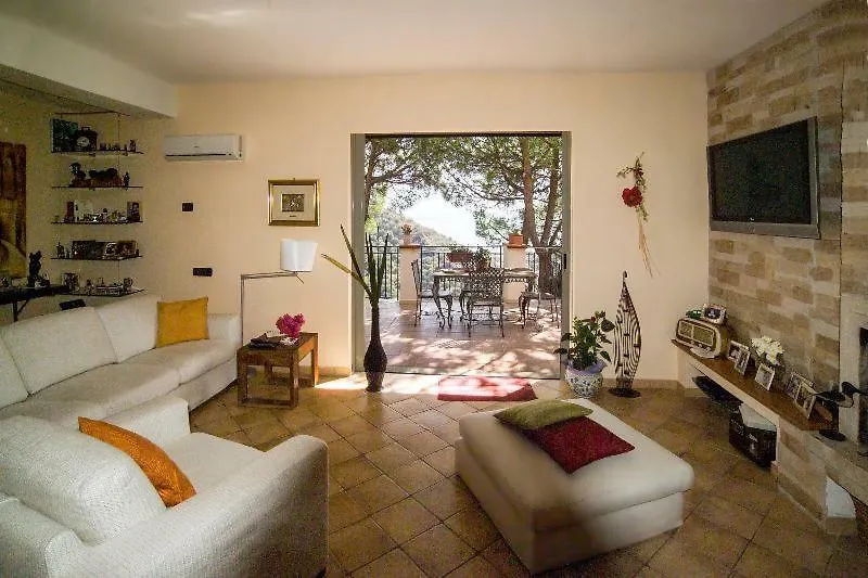 casa vacanze gallodoro Letojanni 0*,